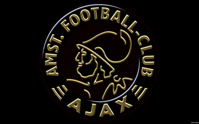 FB体育-凯特琳福特亮相MetGala